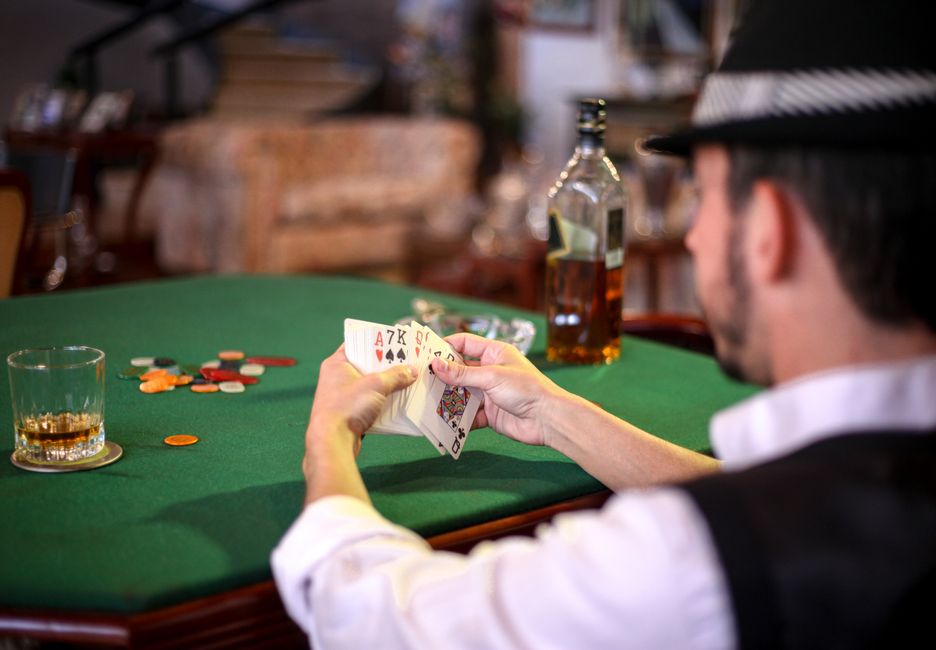 Slot Volatility Explained: Why Two Players, Same Game, Different Results